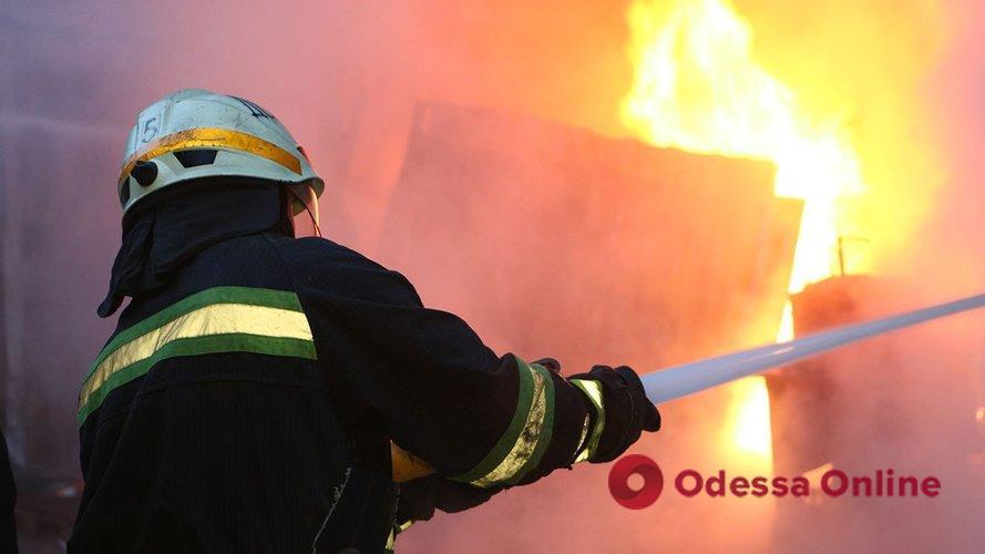 Под Одессой горел частный жилой дом