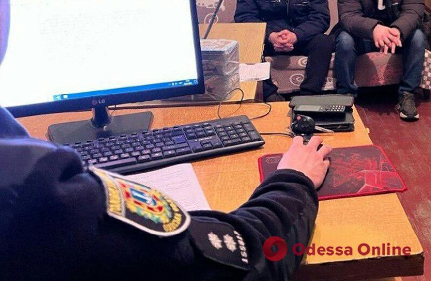 Житель Одесской области может сесть на семь лет за помощь уклонисту