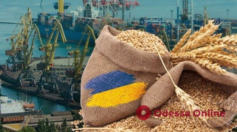 Зерновой коридор: экспорт продукции АПК рухнул на 35% с начала года