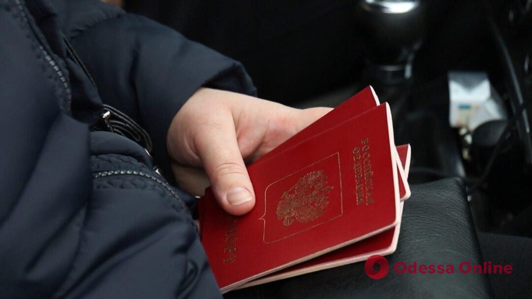 Росіяни продовжують насильницьку паспортизацію на окупованій частині Херсонщини