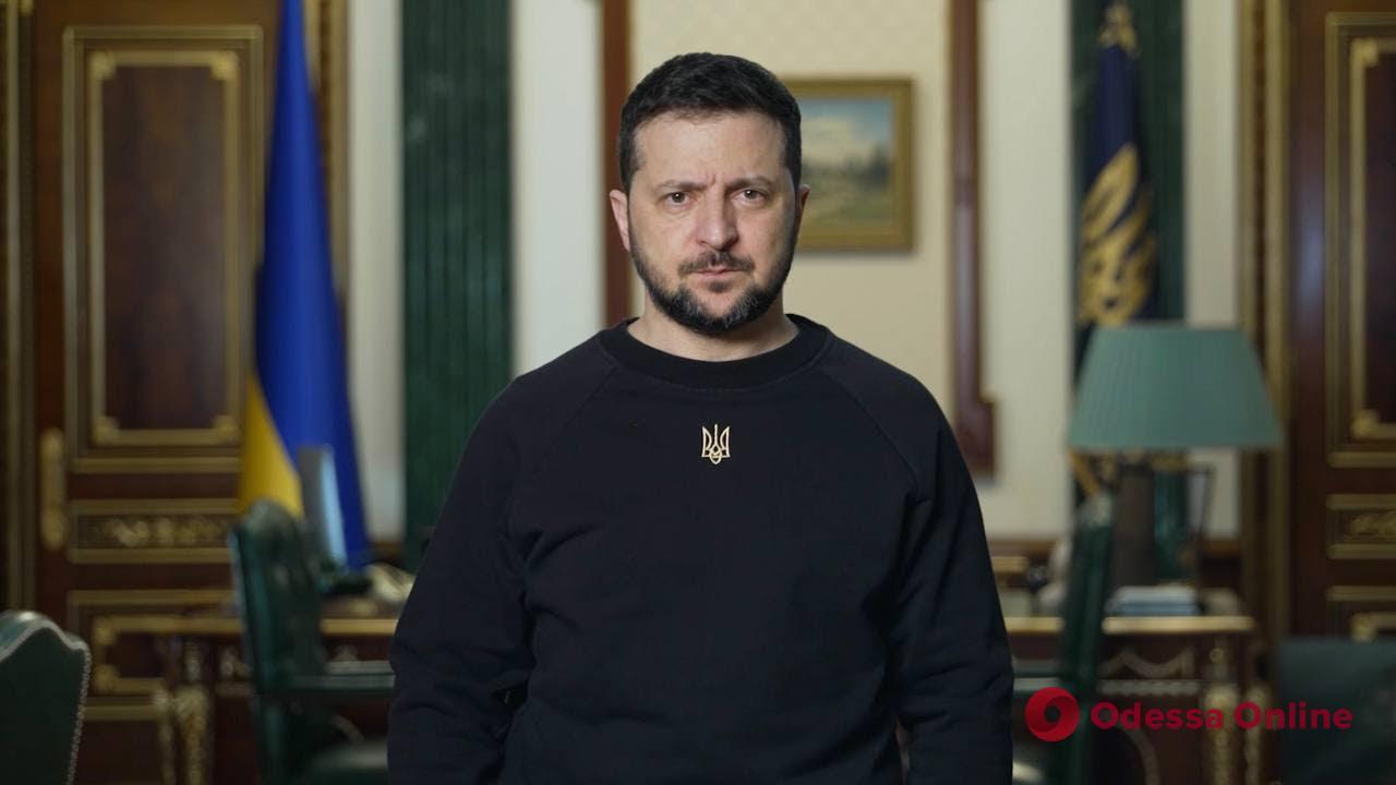 Владимир Зеленский обратился к украинцам по случаю Дня памяти Героев Небесной Сотни