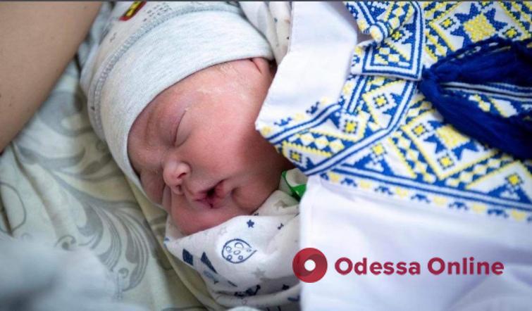 За рік в пологових будинках Одеси народилися близько 7 тисяч маленьких українців