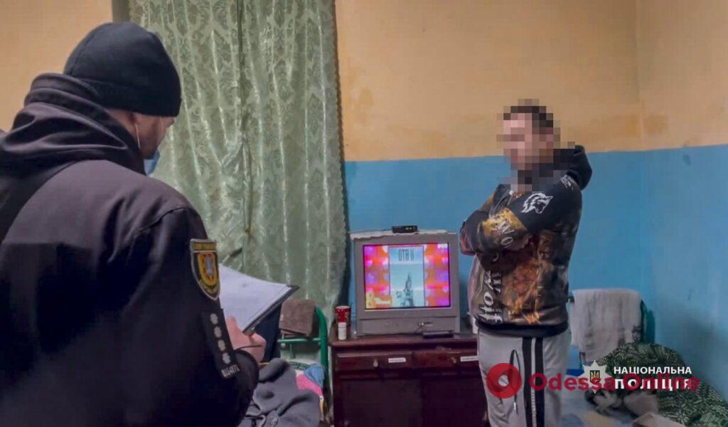 В’язні одеської колонії продавали неіснуючі товари через інтернет