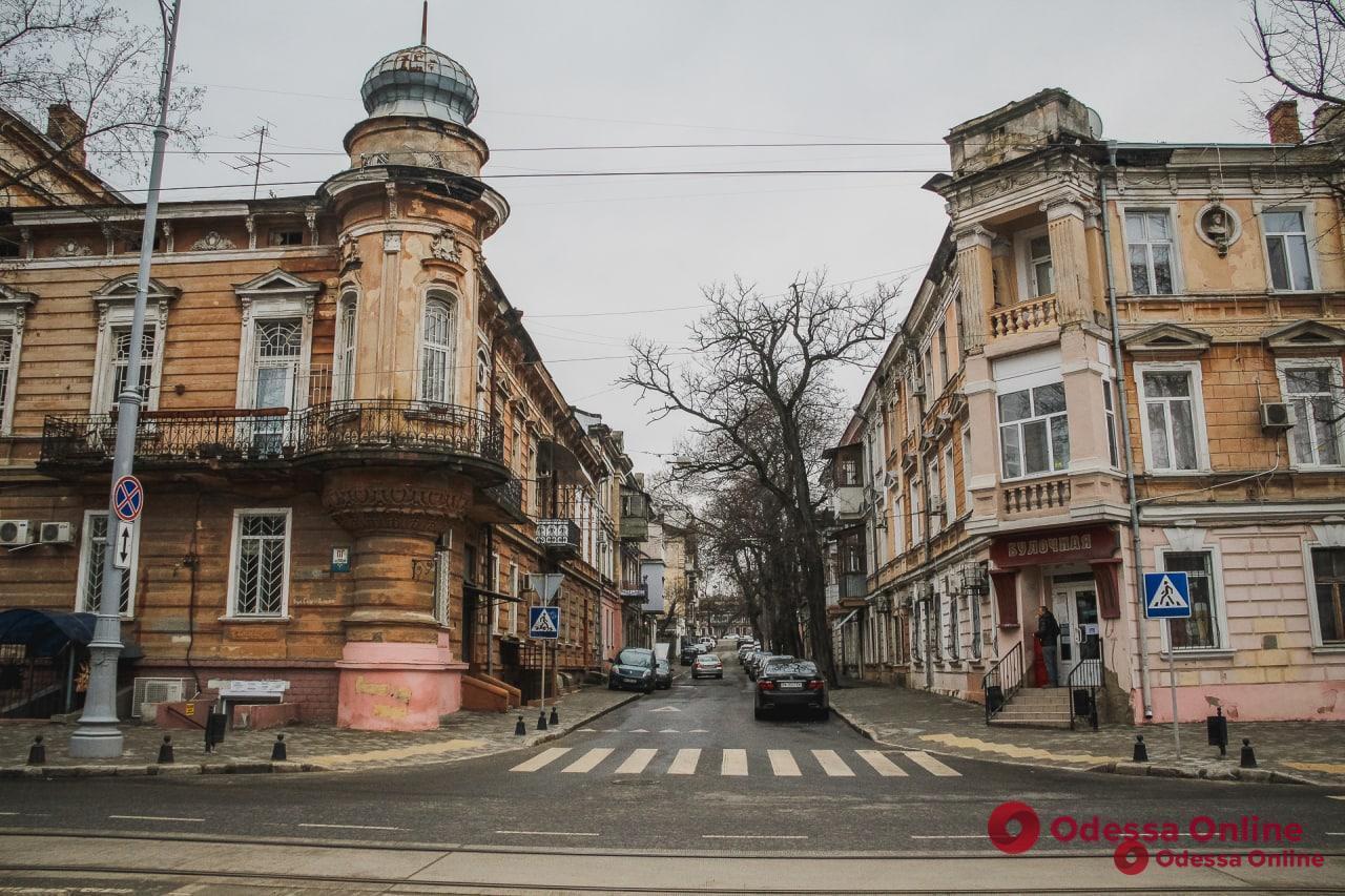 В Одессе на месяц ограничат движение транспорта в переулке Ляпунова