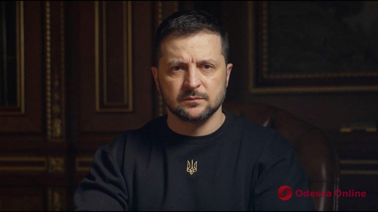 Год несокрушимости: Зеленский обратился к украинцам в годовщину полномасштабного вторжения рф (видео)
