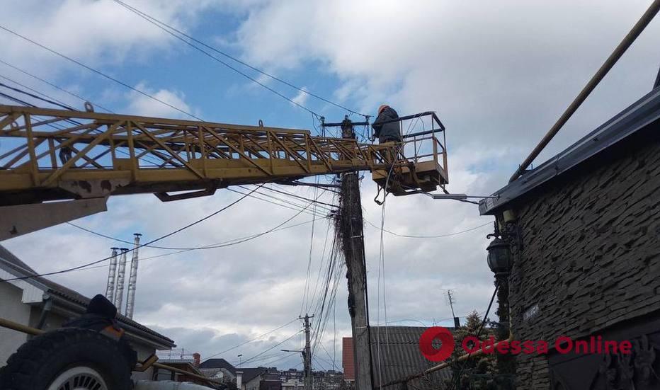 Енергетики ДТЕК ліквідували наслідки негоди на Одещині