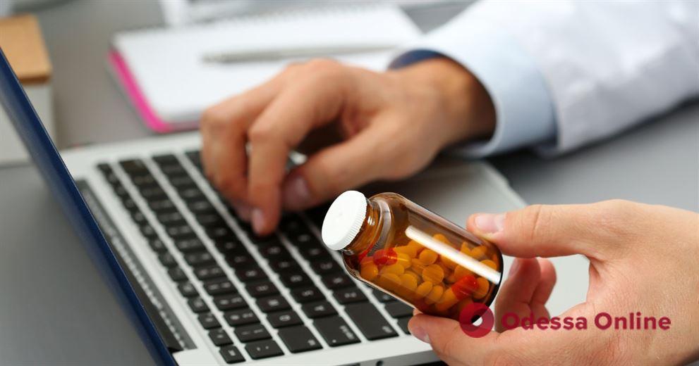Мінздрав України анонсував продаж всіх рецептурних ліків лише за наявності електронного рецепта