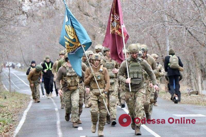 В Одессе выпускники Военной академии устроили забег