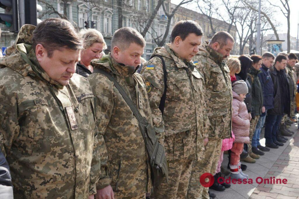 «Навіки в строю»: в Одесі відкрилася виставка, присвячена пам’яті загиблих добровольців 126-ї бригади ТрО