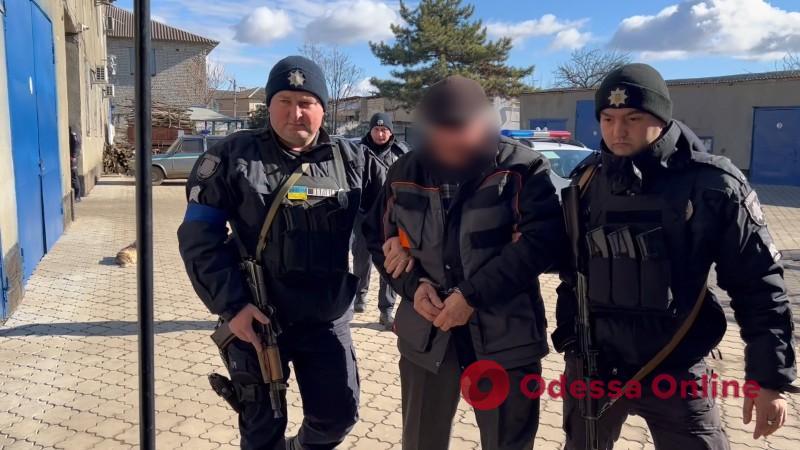 Не поділили земельну ділянку: житель Одещини підстрелив сусідку з рушниці