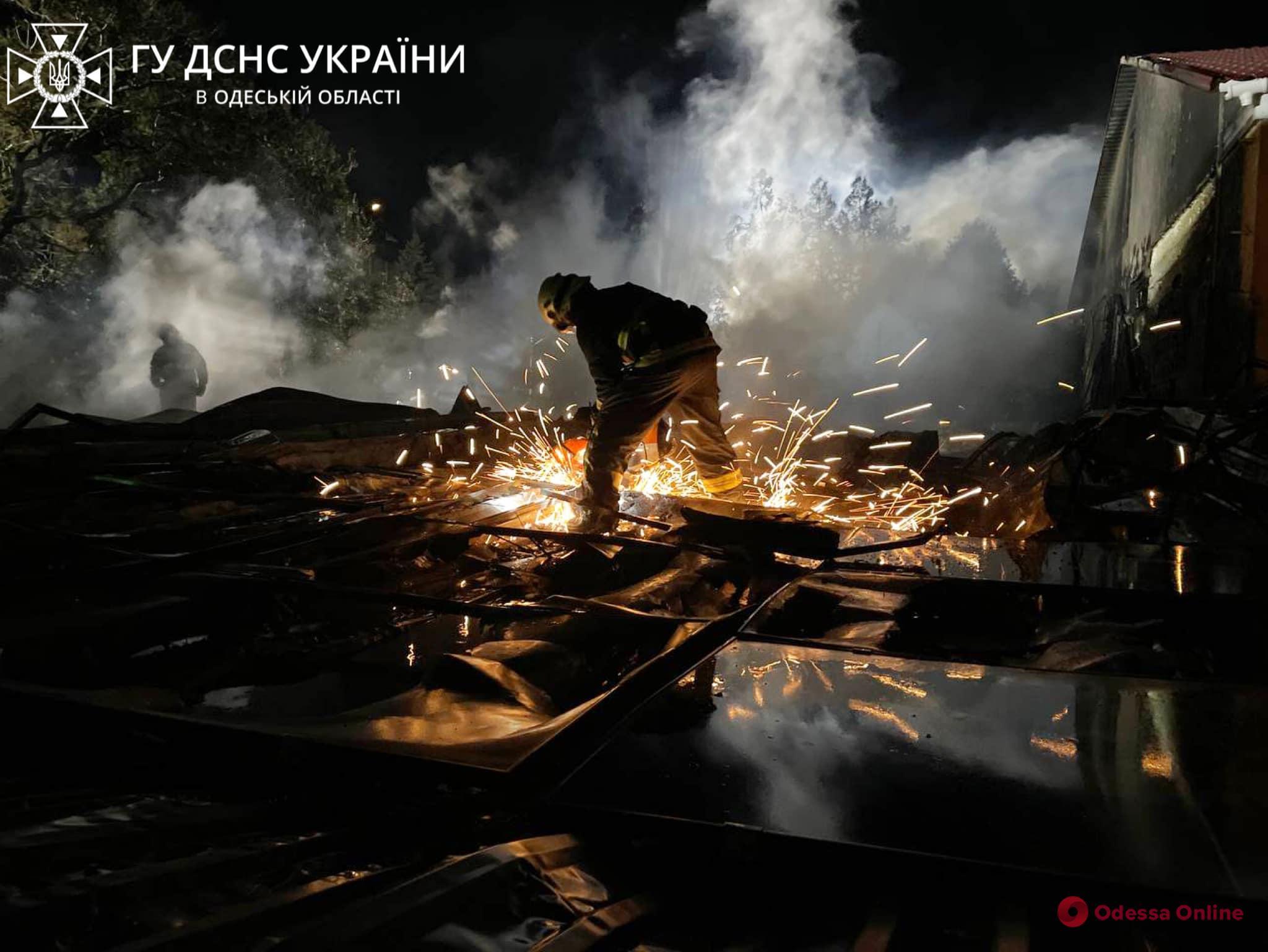 В Белгороде-Днестровском из-за короткого замыкания горел дом