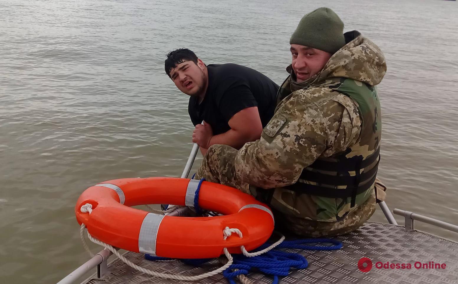 Ізмаїльські прикордонники врятували дрейфуючого Дунаєм громадянина Румунії