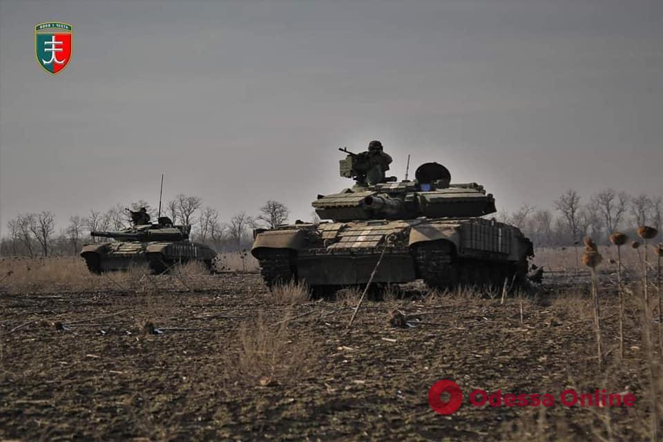 Украинские защитники отбили более 60 вражеских атак на пяти направлениях