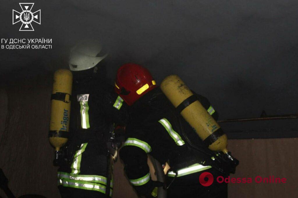 Пожежа в Українському театрі: одеські рятувальники розповіли подробиці події (фото, відео)