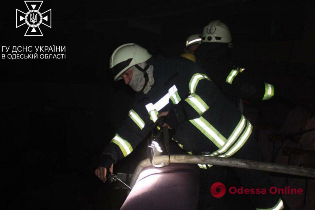 Пожар в Украинском театре: одесские спасатели рассказали подробности происшествия (фото, видео)