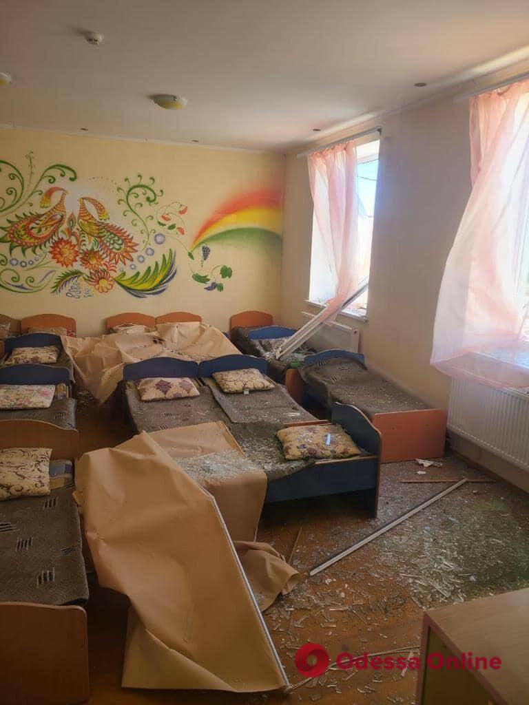 Внаслідок ракетного удару по Одеській області постраждали дитячий садок та приватні будинки