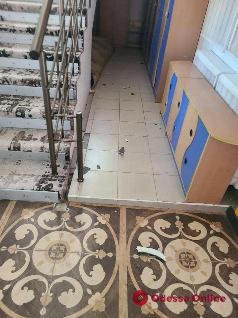 В результате ракетного удара по Одесской области пострадали детский сад и частные дома