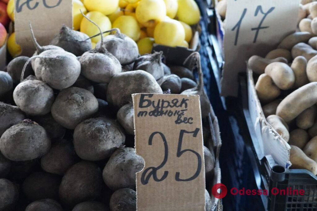 Капуста, яйця та брокколі: суботні ціни на одеському «Привозі»