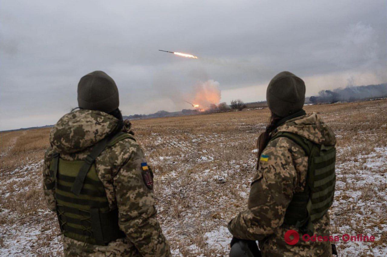 За сутки украинские защитники уничтожили 1040 рашистов