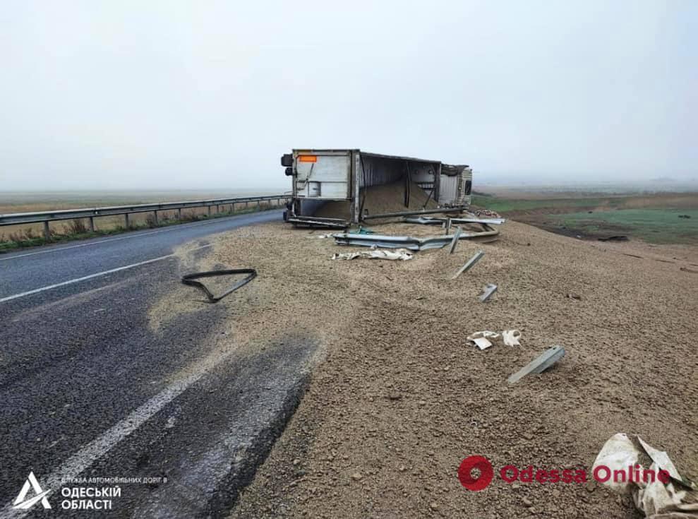 Две аварии заблокировали дорогу Одесса – Рени