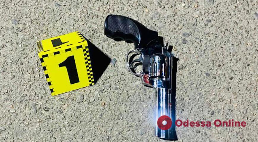 Разбойник устроил стрельбу в Суворовском районе Одессы