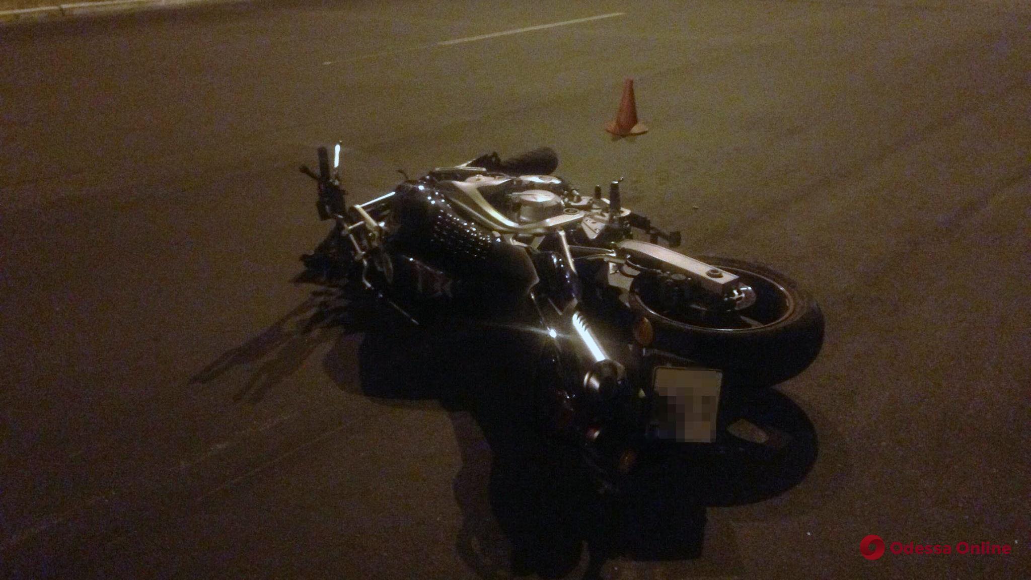Одеська область: мотоцикліста судитимуть за їзду без прав та зламану ногу дитини