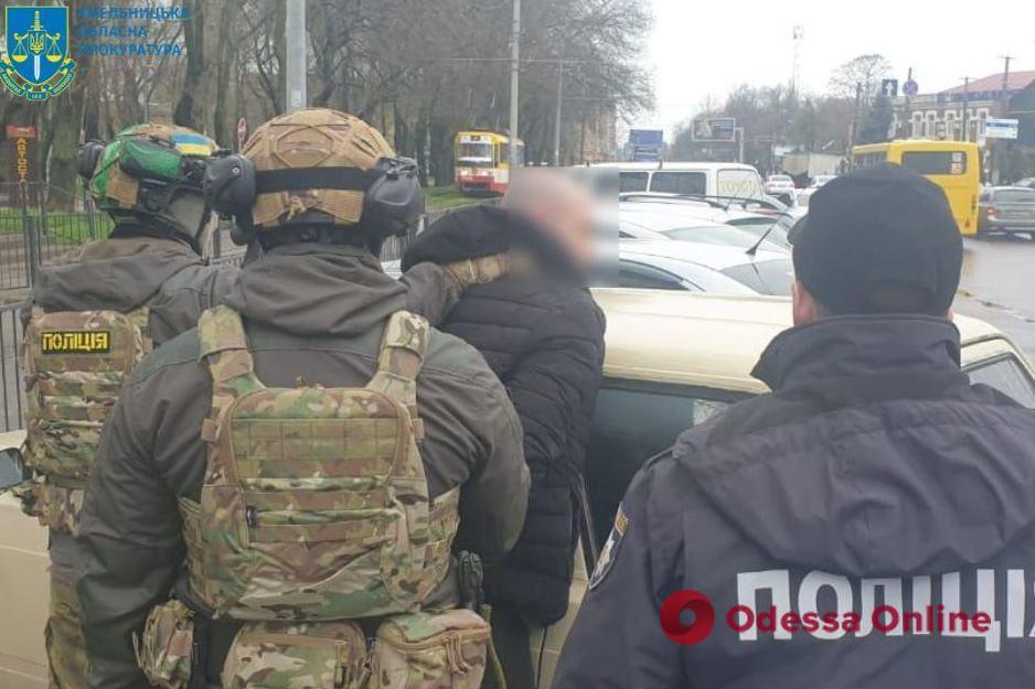 Цена «вопроса» – от 3000 долларов: в Одессе разоблачили схему нелегального выезда военнообязанных за границу