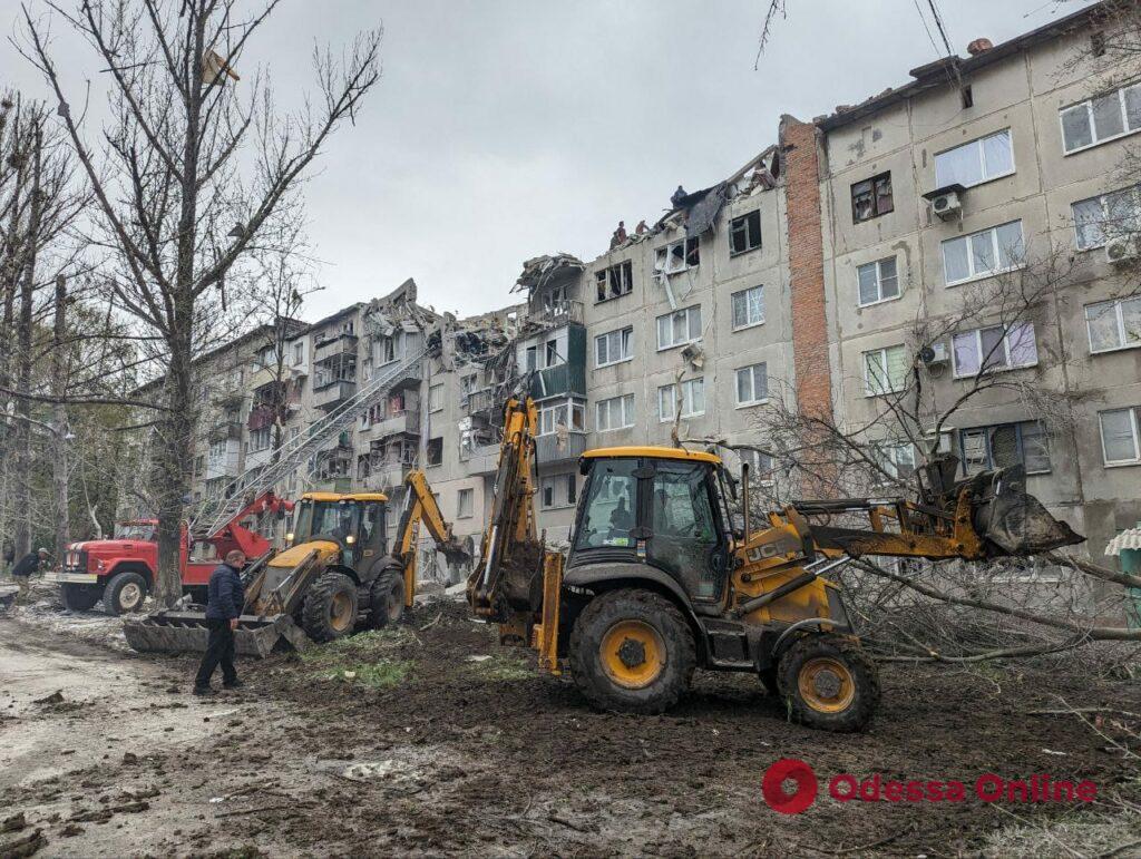 Рашисти обстріляли Слов’янськ: пошкоджено п`ять багатоповерхівок і п’ять приватних будинків (фото)