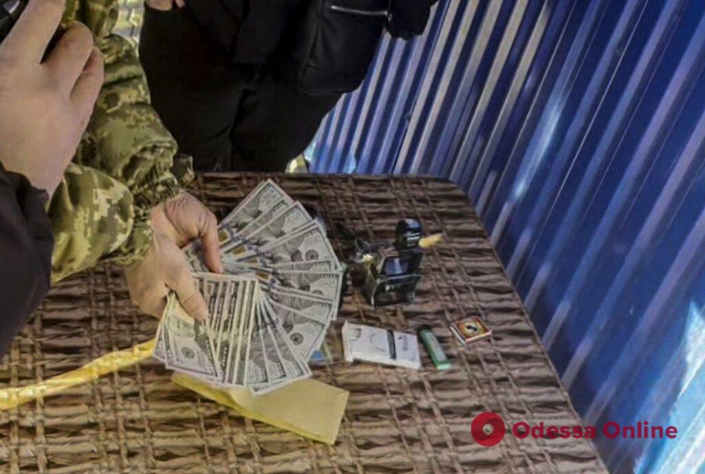 Одесская область: иностранец заплатит четверть миллиона гривен за попытку подкупа пограничника