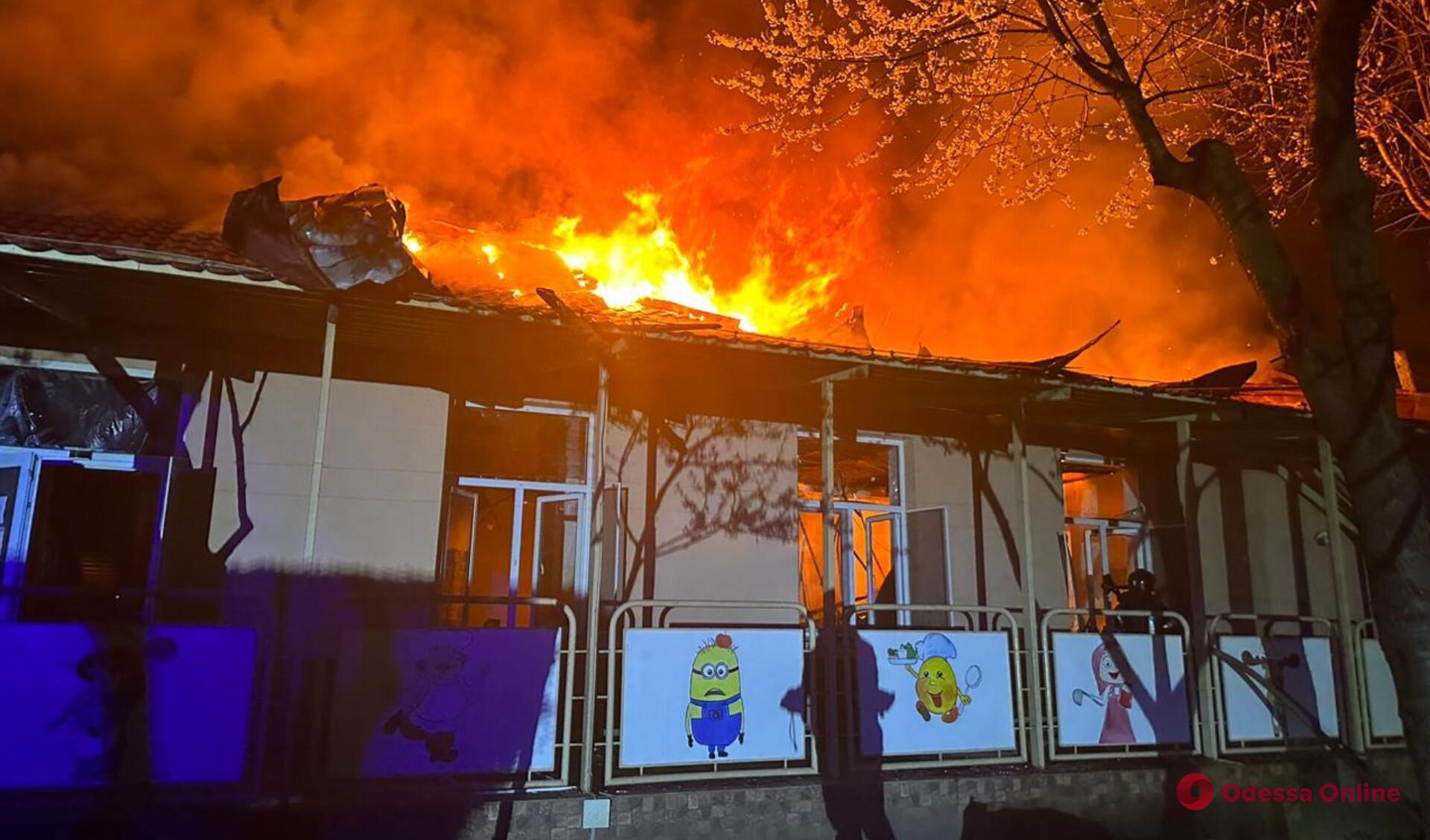 Вибух та пожежа в Одесі: у ОК «Південь» опублікували відео нічного «прильоту»