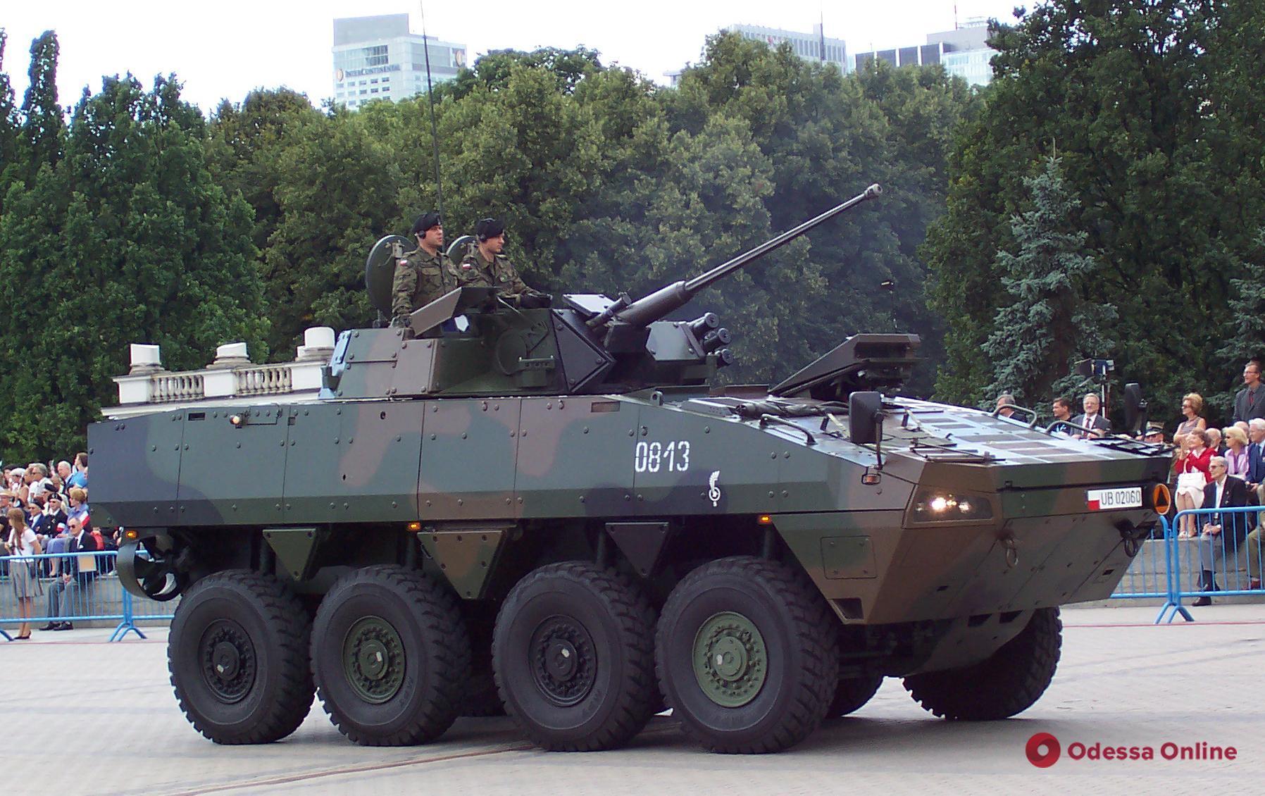 Зеленський розповів, скільки БТР «Rosomak» Україна отримає від Польщі Зеленський розповів, скільки БТР «Rosomak» Україна отримає від Польщі