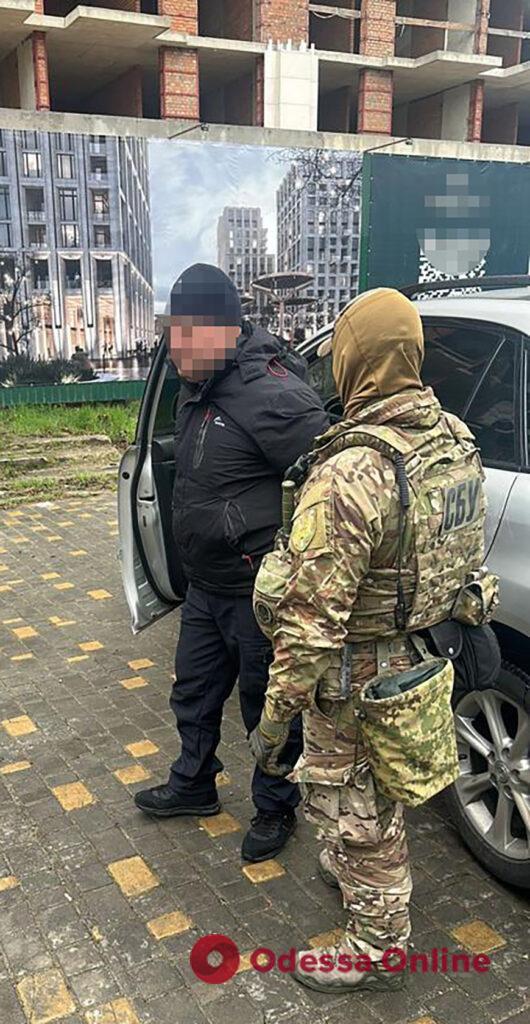 Чиновник Одесской таможни требовал 120 тыс. гривен за беспрепятственный ввоз денег