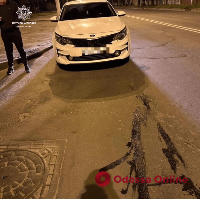 На Люстдорфской дороге автомобиль сбил женщину