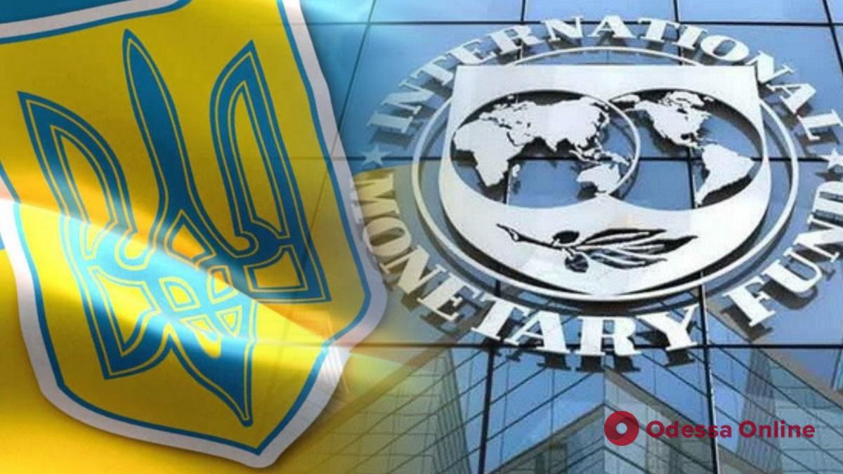 Украина получила первый транш от МВФ в размере ,7 млрд