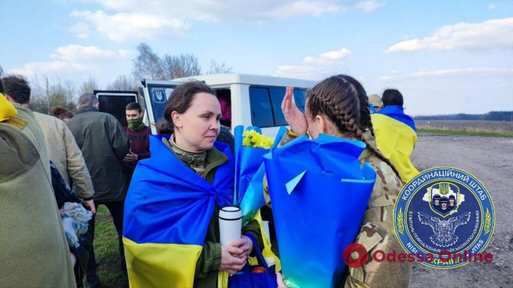 З російського полону вдалося повернути ще 100 українських військовослужбовців (фото, відео)