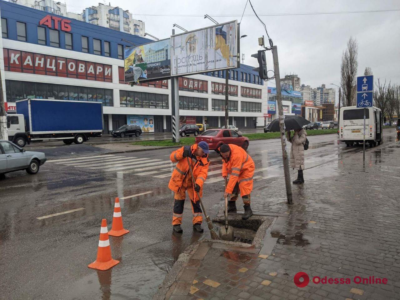 Непогода: в Одессе нет существенных подтоплений улиц
