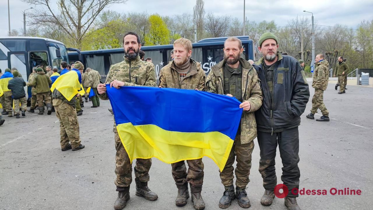 На Великдень з російського полону вдалося визволити ще 130 українських захисників