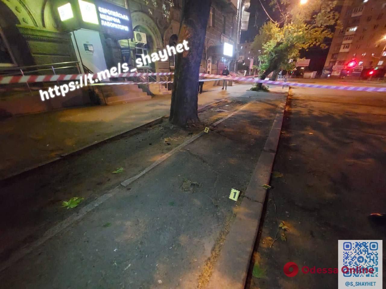Взрыв в Николаеве: нетрезвый мужчина взорвал гранату после того, как ему не дали 2 гривны