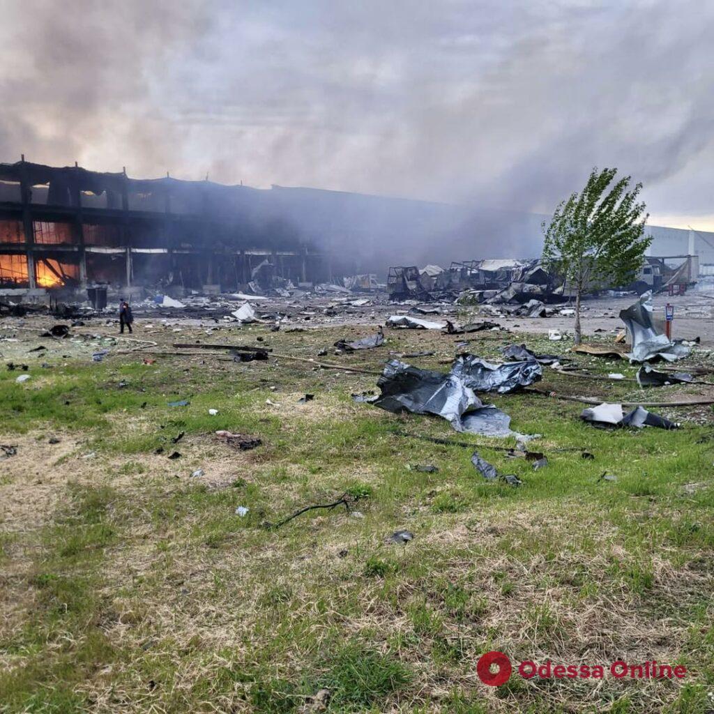 Ракетный удар по Одессе: уничтожено складское помещение областной организации Красного Креста