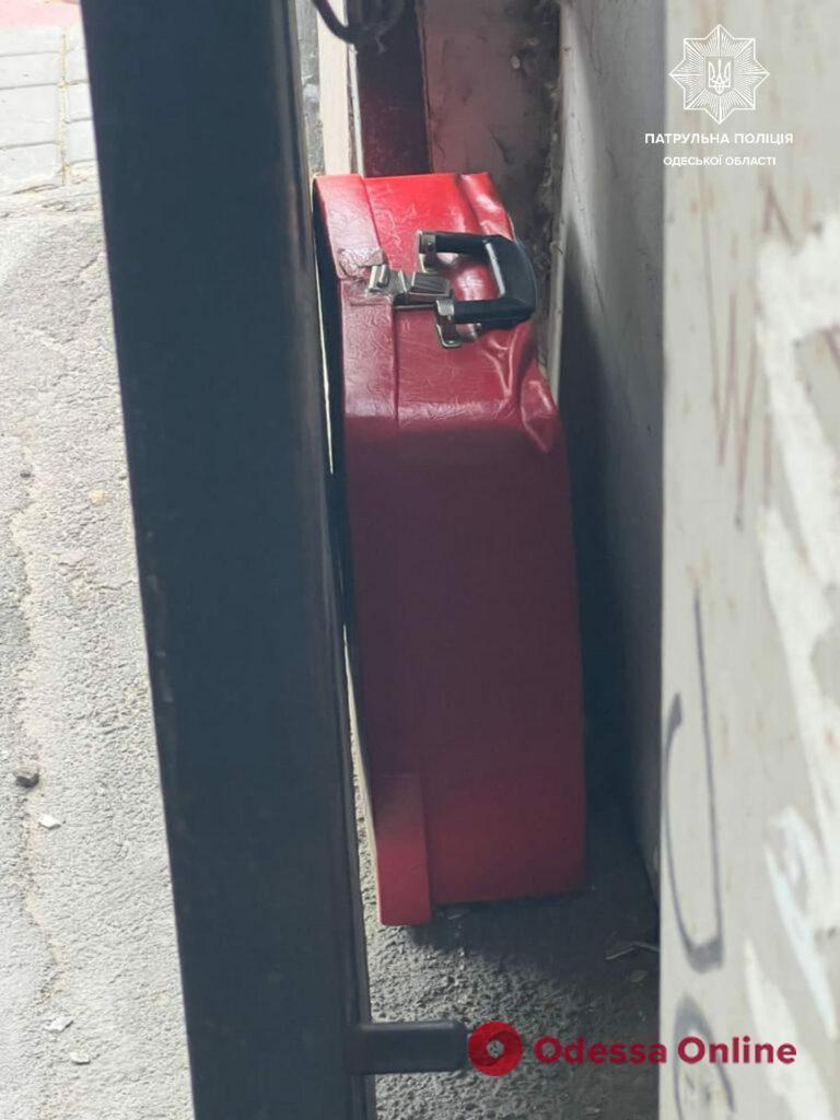 Одесса: подозрительные рюкзак и чемодан оказались просто рюкзаком и чемоданом