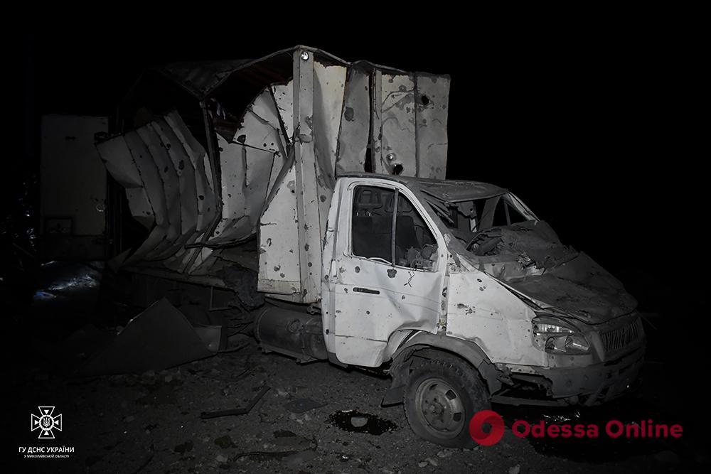 Вечером россияне нанесли ракетный удар по Николаеву – есть пострадавший человек, частично разрушены ТЦ и автосалон