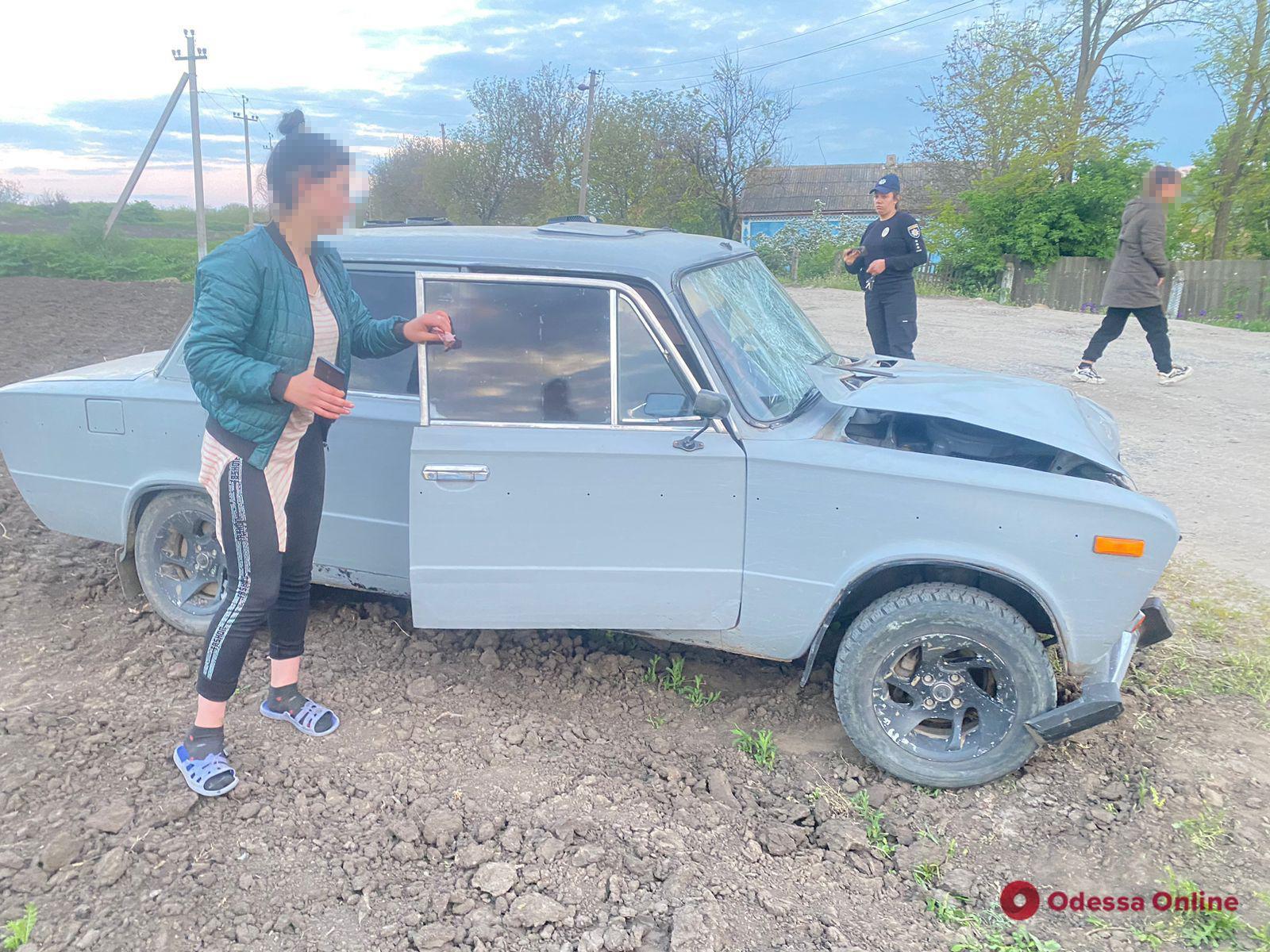 На Одещині п’яна дівчина на легковику врізалась у віз, у якому були діти
