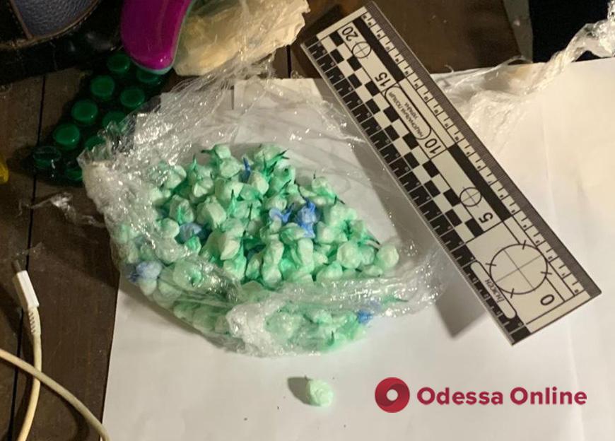 В Одесі затримали ОЗУ наркодилерів із оборотом до двох мільйонів гривень на тиждень