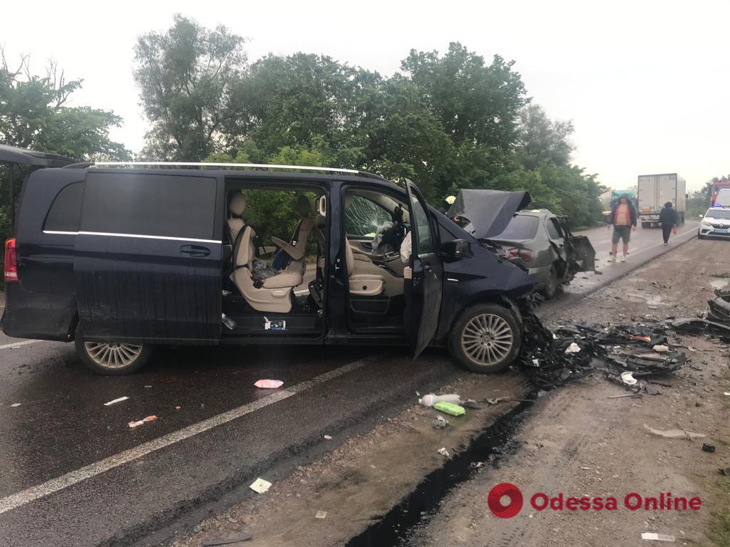 В ДТП на трассе Одесса-Рени один человек погиб, пятеро травмированы