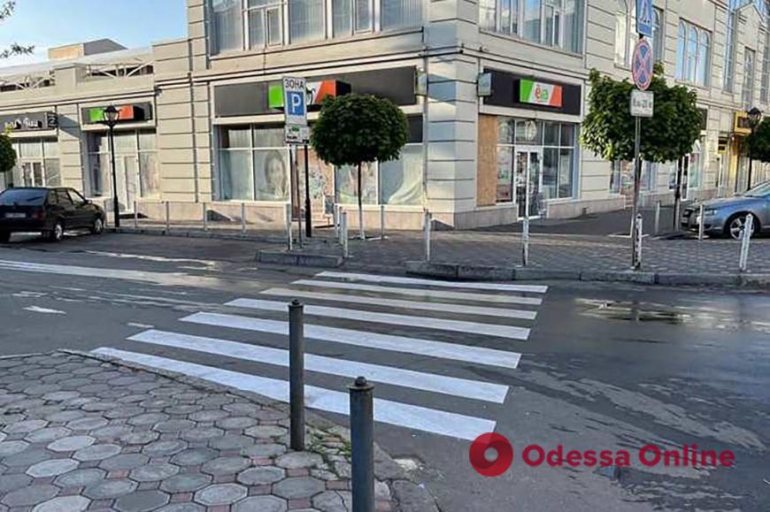 В Одесі оновлюють пішохідні переходи