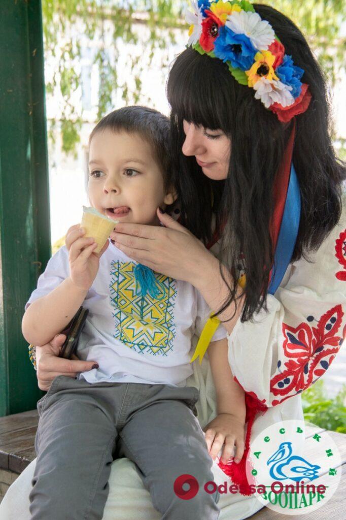 В Одесском зоопарке отметили День вышиванки (фото)