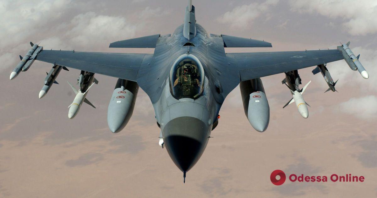 Навчання українських пілотів F-16 розпочнеться найближчим часом, – МЗС Нідерландів