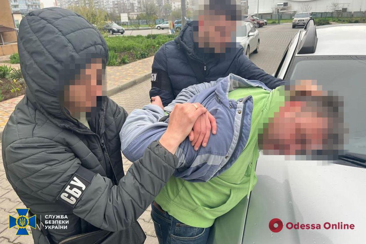Задержан информатор, который «сливал» рф информацию об обороне заводов в Одесской области