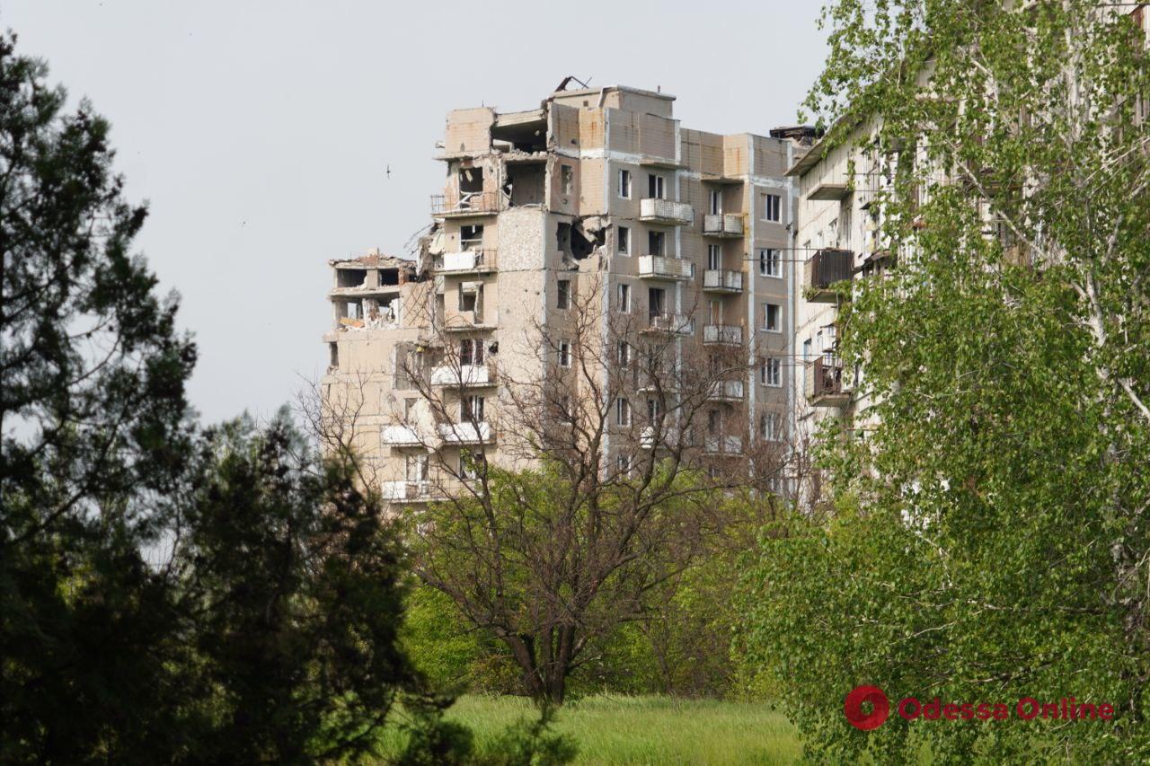 Без газу, води і під постійними обстрілами: як живе фронтова Красногорівка