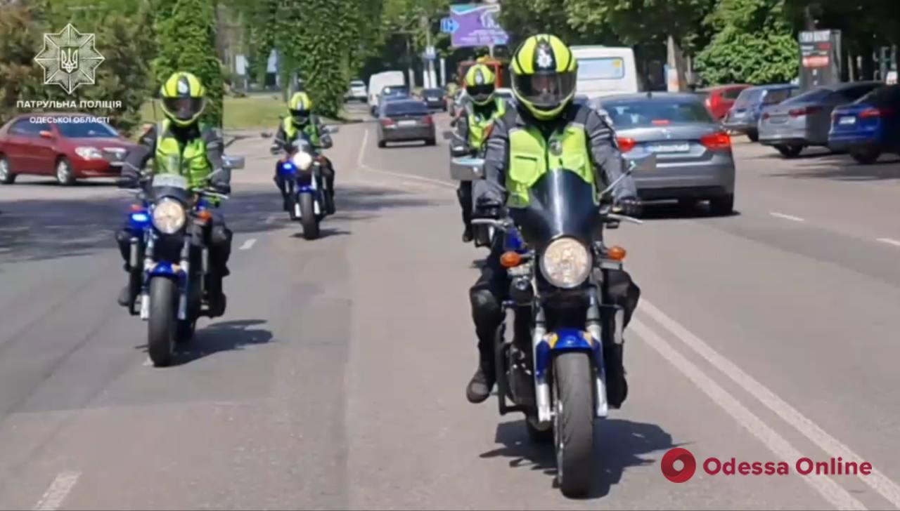 Скорость, мобильность, оперативность: мотопатруль снова на дорогах Одессы (видео)